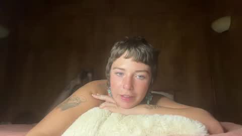 Flowergirl online show from 12.09.24