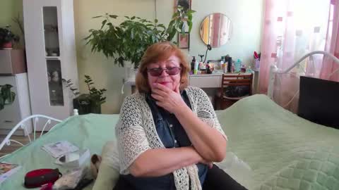 Flowerlower online show from 09.29.25