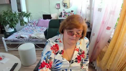 Snapshot of flowerlover8 chatting on 03.06.26 Flowerlower online show from 03.06.26