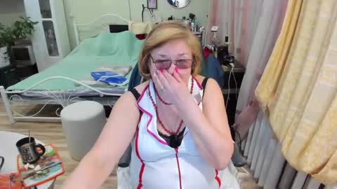 Snapshot of flowerlover8 chatting on 03.17.26 Flowerlower online show from 03.17.26