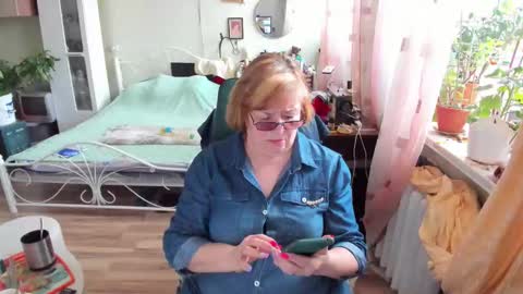 Snapshot of flowerlover8 chatting on 03.18.26 Flowerlower online show from 03.18.26