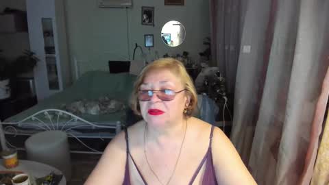 Snapshot of flowerlover8 chatting on 03.20.26 Flowerlower online show from 03.20.26