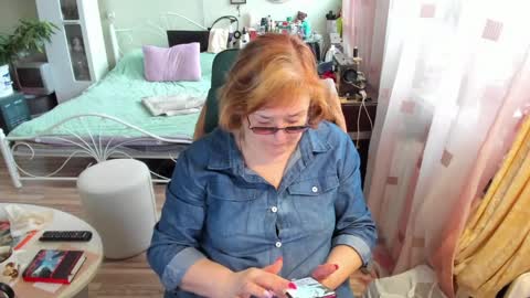 Snapshot of flowerlover8 chatting on 04.07.26 Flowerlower online show from 04.07.26