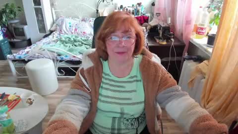 Snapshot of flowerlover8 chatting on 05.31.26 Flowerlower online show from 05.31.26
