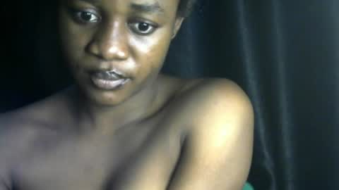 Snapshot of flrity10 chatting on 06.15.26 Flirty online show from 06.15.26