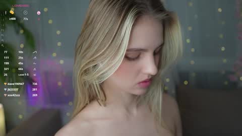 Snapshot of fluffy_angel chatting on 12.02.24 Adeline online show from 12.02.24