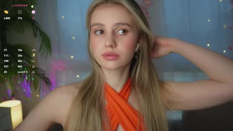 Snapshot of fluffy_angel chatting on 01.28.25 Adeline online show from 01.28.25