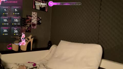 fluffy_cloude online show from 03.08.26