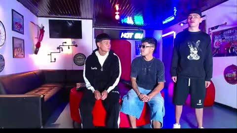 Snapshot of flyckers chatting on 02.17.26 flyckers online show from 02.17.26