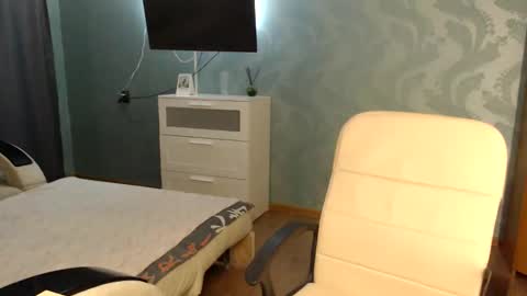 Molli  Ready for any play with you. Hottest show in pvt  Help a student earn big tokens  online show from 04.20.26