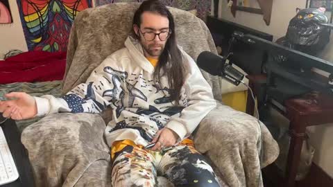 Chris online show from 01.05.25