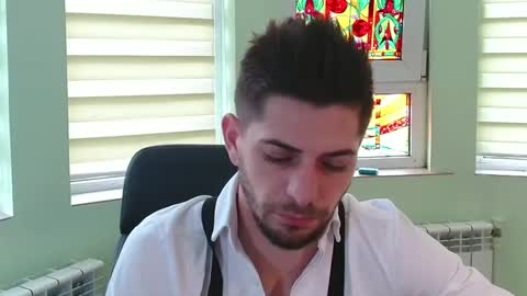 independent model online show from 01.12.25