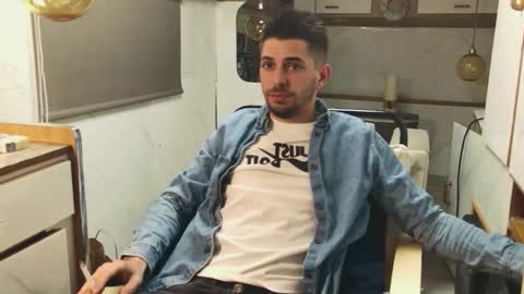 independent model online show from 03.17.26