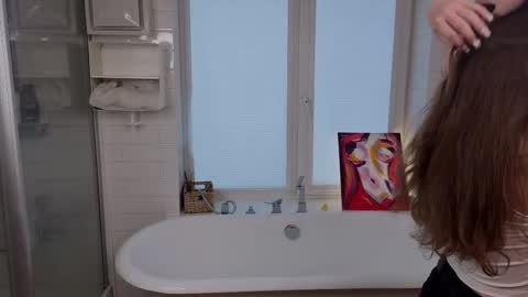 Snapshot of fondawollyung chatting on 02.17.26 Mery online show from 02.17.26