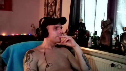 Snapshot of fonzie8012 chatting on 06.21.26 Hard2DaCore22 online show from 06.21.26