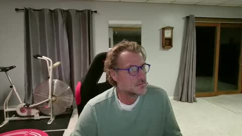 foodforcatfists online show from 12.04.25