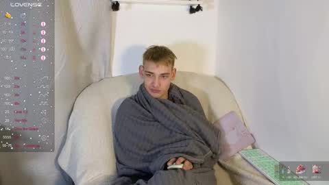 Snapshot of forever_eren chatting on 01.17.26 forever_eren online show from 01.17.26