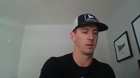 Snapshot of forthie4 chatting on 12.20.25 Forthie4 online show from 12.20.25