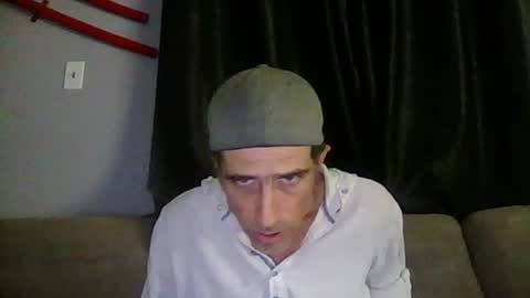 Snapshot of fouraide42 chatting on 06.17.26 fouraide42 online show from 06.17.26
