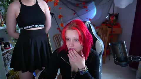 Snapshot of fox_and_dog chatting on 10.14.25 Senya subscribe to telegram channel online show from 10.14.25