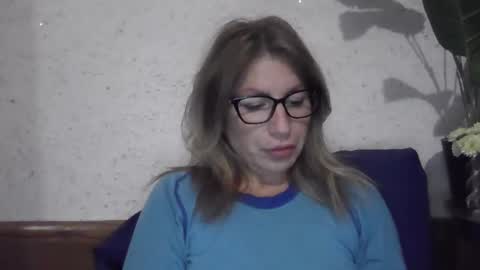 Snapshot of fox_red_lady7 chatting on 12.05.24 fox_red_lady7 online show from 12.05.24