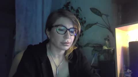 Snapshot of fox_red_lady7 chatting on 03.03.25 fox_red_lady7 online show from 03.03.25