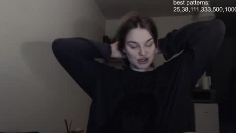 i am your baby Alien  online show from 02.19.25