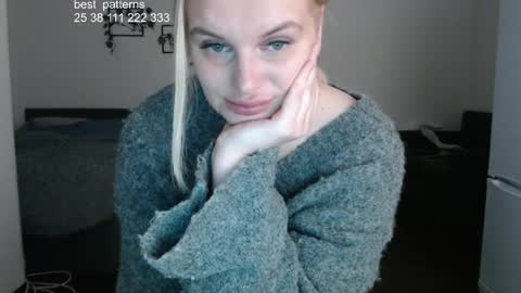 i am your baby Alien  online show from 04.21.26