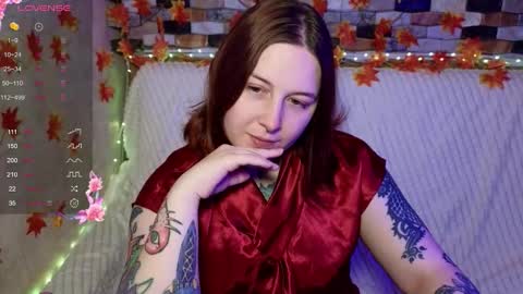 Snapshot of foxgirlandmerguis chatting on 11.09.25 Belinda online show from 11.09.25