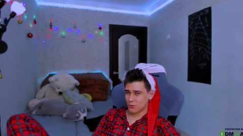 Snapshot of foxicfu chatting on 12.30.24 Foxicfu online show from 12.30.24