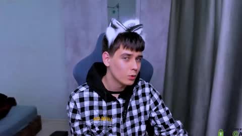 Snapshot of foxicfu chatting on 02.14.25 Foxicfu online show from 02.14.25