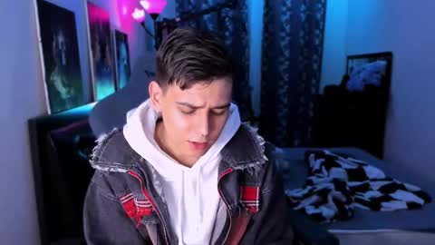 Snapshot of foxicfu chatting on 09.27.25 Foxicfu online show from 09.27.25