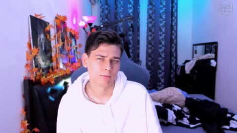 Snapshot of foxicfu chatting on 10.02.25 Foxicfu online show from 10.02.25