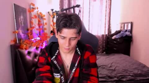 Snapshot of foxicfu chatting on 11.08.25 Foxicfu online show from 11.08.25