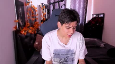 Snapshot of foxicfu chatting on 11.11.25 Foxicfu online show from 11.11.25