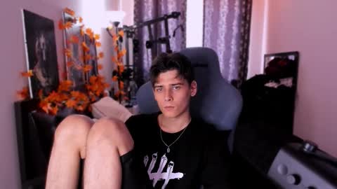 Snapshot of foxicfu chatting on 11.12.25 Foxicfu online show from 11.12.25