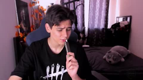 Snapshot of foxicfu chatting on 11.23.25 Foxicfu online show from 11.23.25