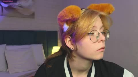 Snapshot of foxxxypolly chatting on 06.05.26 Polly online show from 06.05.26