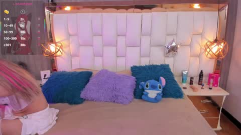 Foxxy  online show from 03.30.26