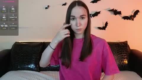 Snapshot of foxxy_girl_ chatting on 11.04.25 andice online show from 11.04.25