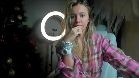 Foxy online show from 12.22.25