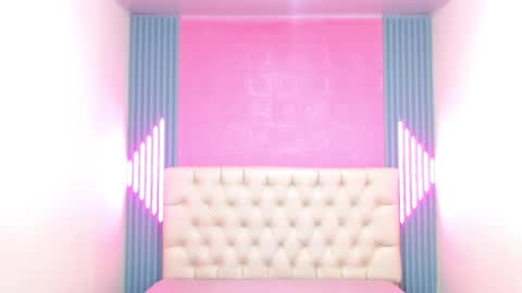 Snapshot of foxy_ella chatting on 02.14.25 Ella online show from 02.14.25