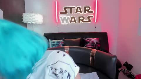 Miss Evans online show from 03.18.26