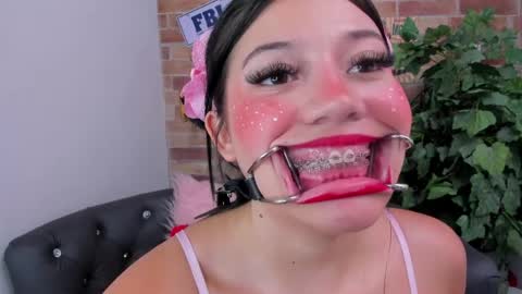 Loren online show from 05.11.26