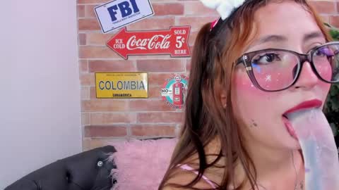Miss Vilma online show from 04.21.26