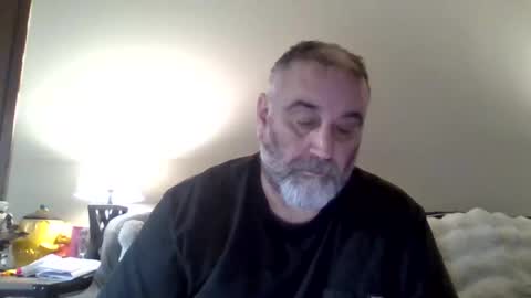 Snapshot of foxyfang chatting on 10.28.25 foxyfang online show from 10.28.25