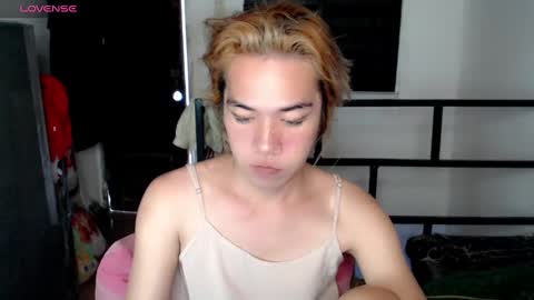 Snapshot of foxyinnocentstar chatting on 02.20.25 jenny online show from 02.20.25