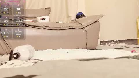 yiyi online show from 04.18.26