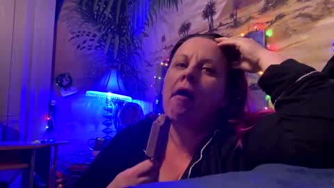 Snapshot of foxyladysback923 chatting on 02.03.25 foxyladysback923 online show from 02.03.25