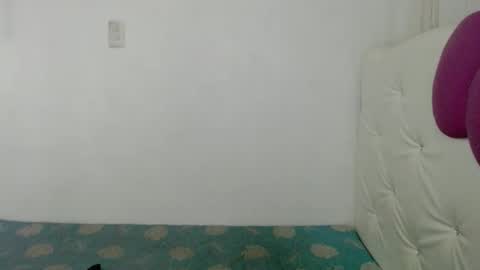 Daniela online show from 10.21.25